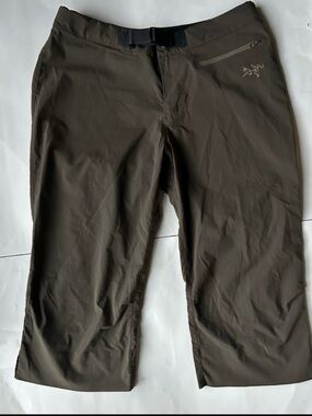 Arc'teryx Brown Capris